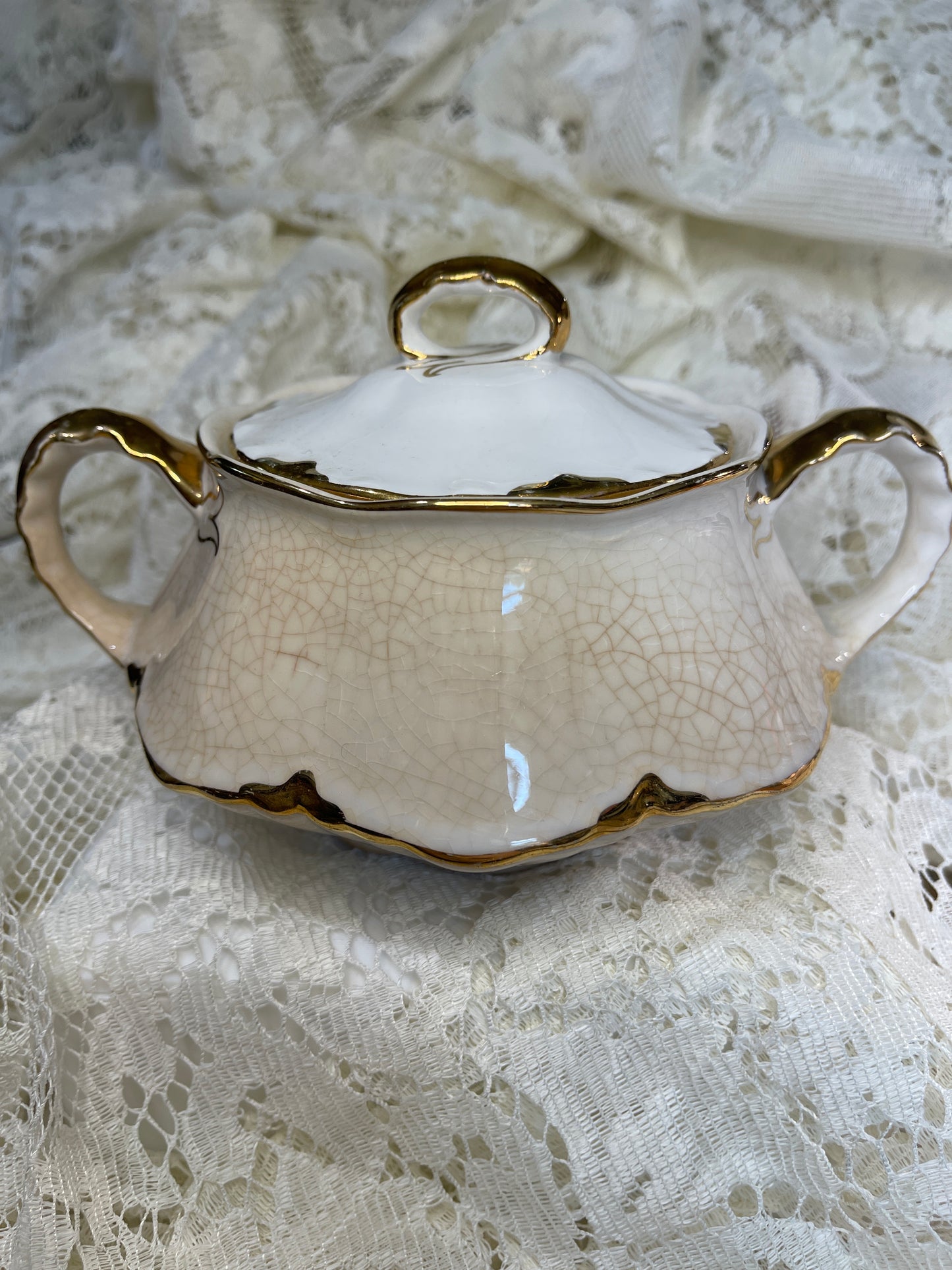 Homer Laughlin Covered Sugar Bowl