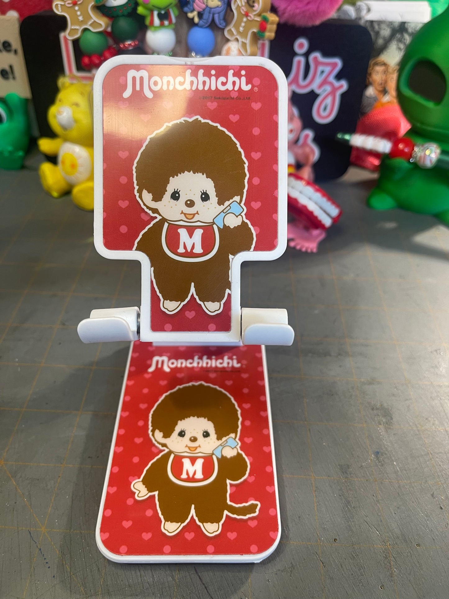 Foldable phone stand