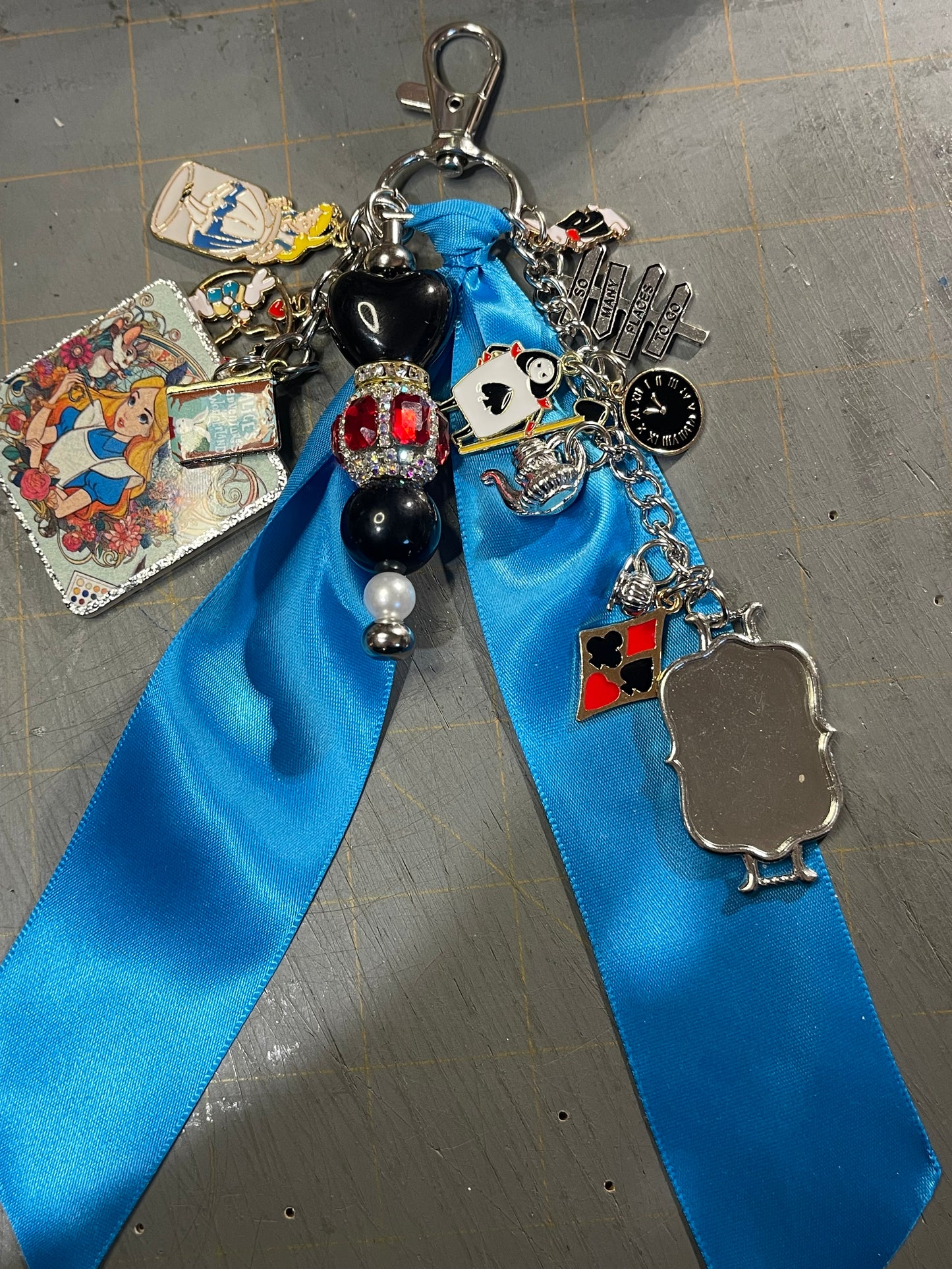 Pre Order chunky Dangles for books or bags!! Or whatever!!