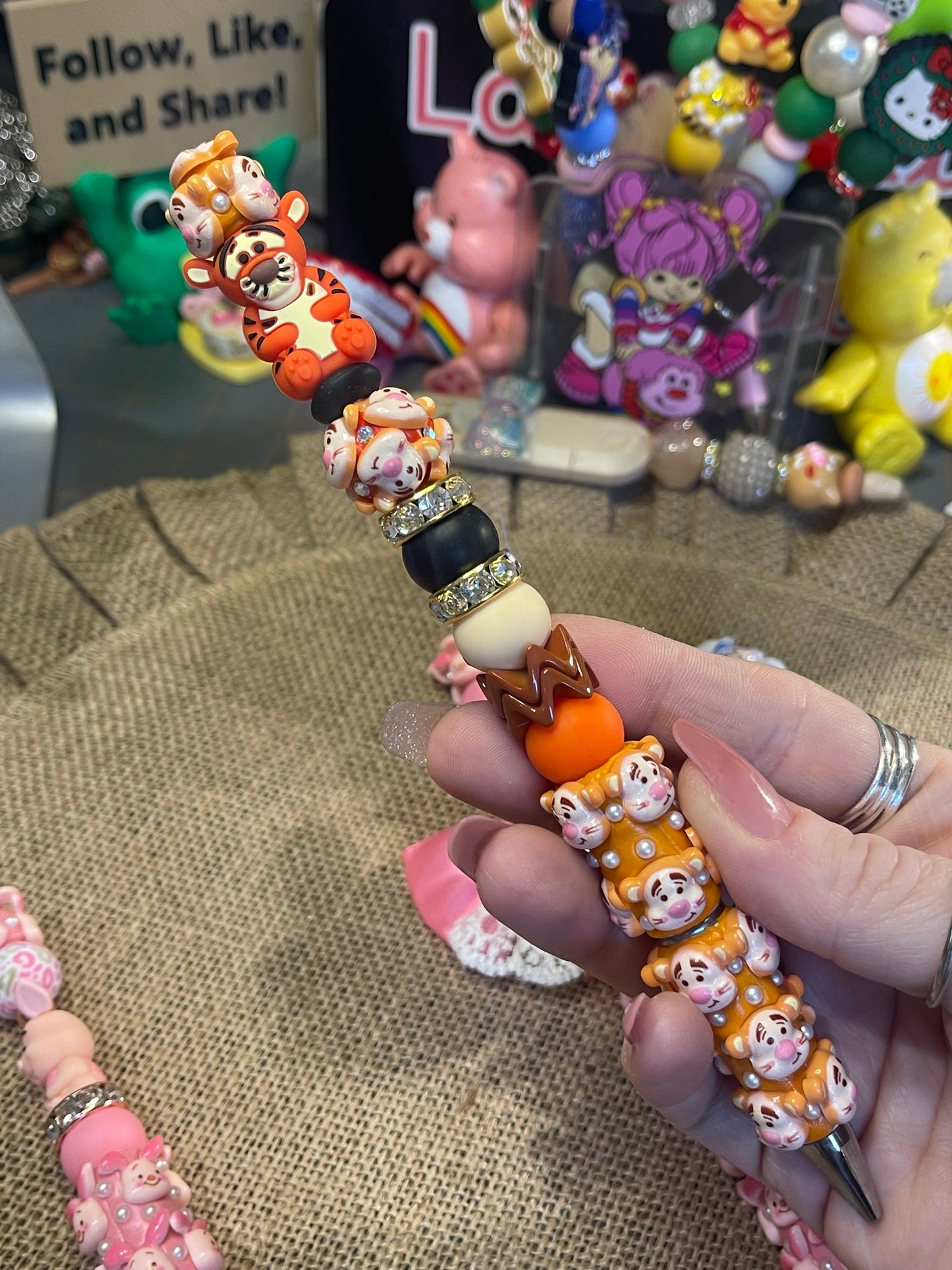 Large Tigger pen