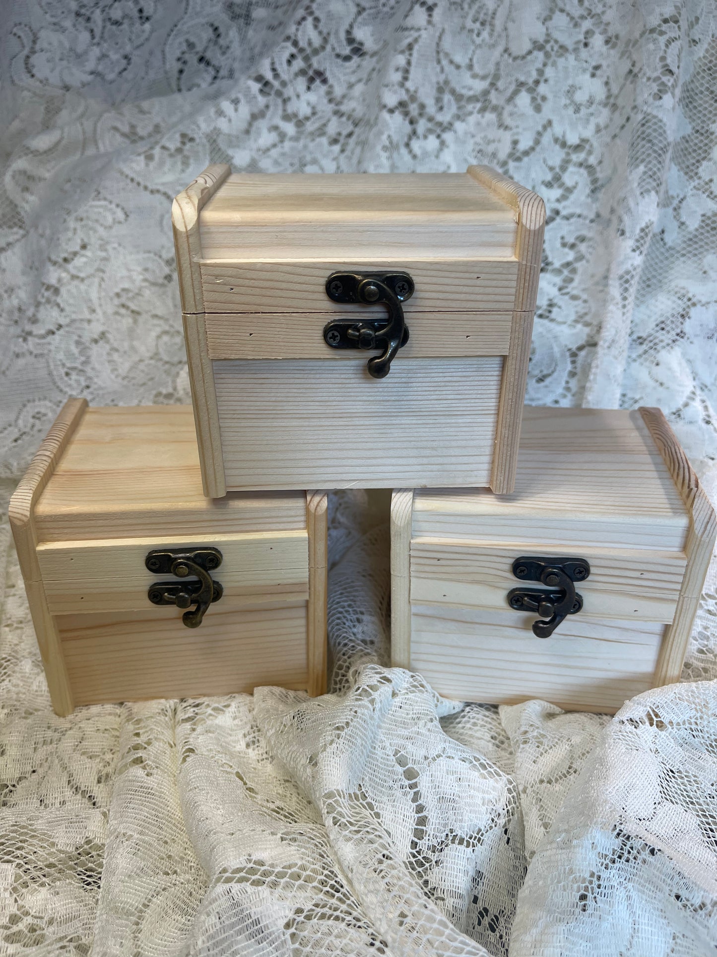 Wooden latch box